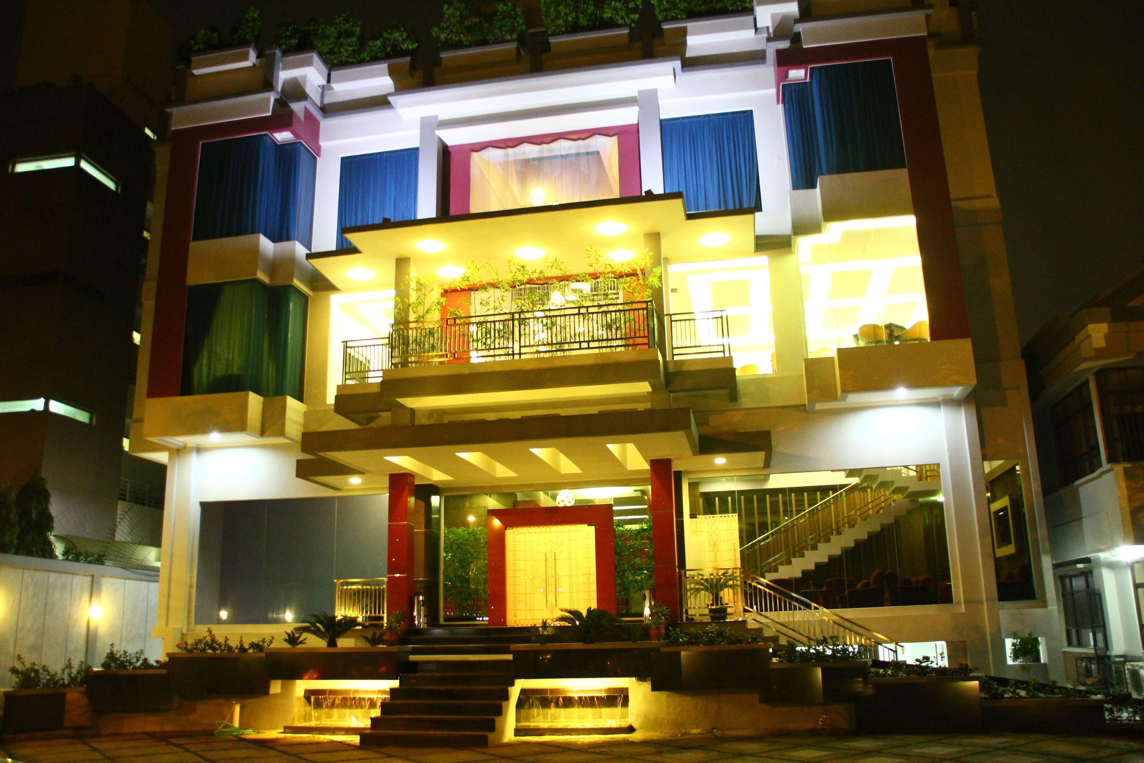 SAHATI HOTEL 3⋆ ··· Jakarta, Jakarta ··· Geweldige Aanbiedingen met ...